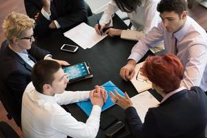 grupo de personas de negocios en reunión foto