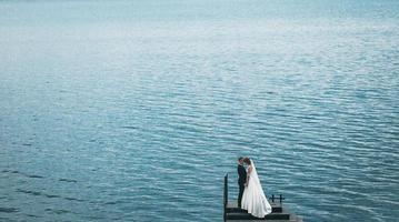 Married outdoor portrait photo