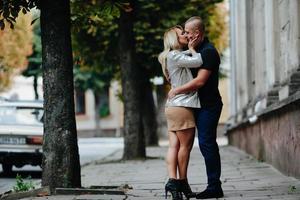 retrato de pareja al aire libre foto