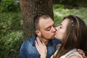 retrato de pareja al aire libre foto