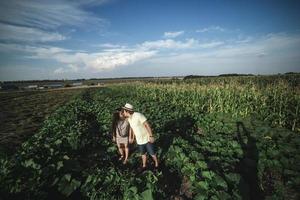 Couple pregnancy portrait photo