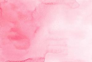 pintura de fondo degradado rosa claro acuarela. Fondo suave de color rosa pastel acuarela. manchas sobre papel, pintadas a mano. foto