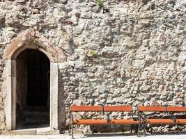 muralla de piedra del casco antiguo de bratislava foto