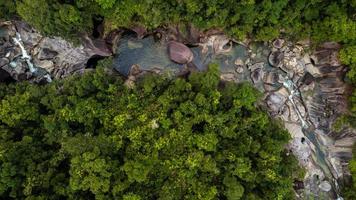 tomas aéreas de babinda boulders qld australia foto