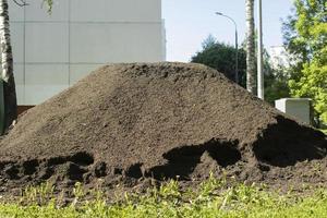 montón de tierra. suelo para jardín. suelo para plantar plantas. foto