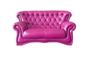 Sillón de cuero rosa de lujo aislado sobre fondo blanco. foto