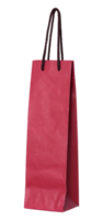 sac en papier rouge pour bouteilles de vin isolé avec chemin de détourage pour maquette png