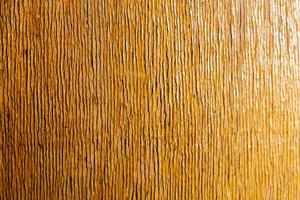 textura de madera contrachapada lacada sobresecada plana vieja que se pela foto