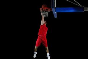 jugador de baloncesto en acción foto