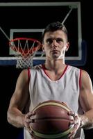 retrato de jugador de baloncesto foto