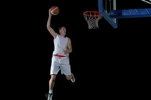 jugador de baloncesto en acción foto