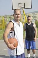 equipo de jugadores de baloncesto foto