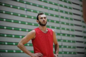 retrato de jugador de baloncesto foto