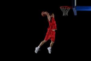 jugador de baloncesto en acción foto