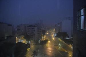 inundación en la ciudad de río de janeiro foto