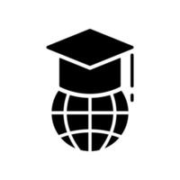 educación en el icono de la silueta del mundo global. gorro de graduación e icono negro de educación en línea. sombrero de graduación en la parte superior del globo. pictograma de gorra de estudiante. ilustración vectorial aislada. vector