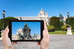 instantánea del monumento a maria teresa en viena foto