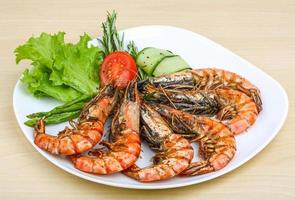 Grilled prawns dish photo