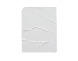 Textura de póster de papel arrugado y arrugado blanco en blanco aislado en fondo blanco foto