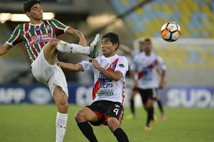 rio, brasil - 11 de abril de 2018 - juan galvis claure jugador en el partido entre fluminense y nacional potossi por el campeonato sulamerica en el estadio maracana foto