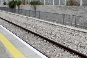 vías férreas y vagones de ferrocarril en israel. foto