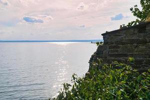 castillo de visingsborg en suecia en la isla de visingsoe con vistas al lago vaetterm. ruina foto