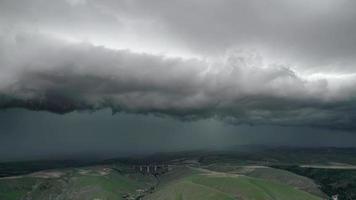 relâmpago de supercélula 8k de nuvens de tempestade video