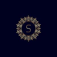 S GOLD ORNATE ROYAL LUXURY LOGO vector