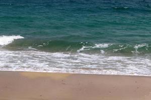 costa del mar mediterráneo en el norte del estado de israel. foto