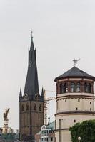 dusseldorf, alemania, 2022 - el centro histórico de dusseldorf foto