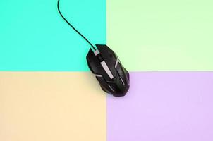 Optical mouse is located between areas of different colors photo