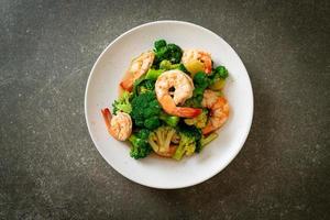 stir-fried broccoli with shrimps photo