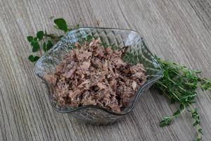 Canned tuna dish view photo