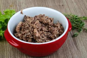 Canned tuna dish view photo