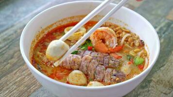 spicy seafood noodles in Thai style video