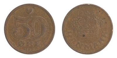 Cincuenta mineral danés, moneda de 0,5 coronas dkk con ambos lados sobre fondo blanco aislado foto