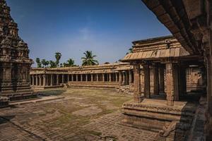 El templo Shri Airavatesvara es un templo hindú ubicado en Dharasuram, Kumbakonam, Tamil Nadu. fue construido por el emperador chola rajaraja-2. el templo dedicado a shiva. es un sitio del patrimonio mundial de la unesco. foto