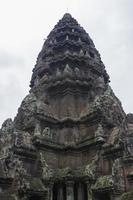 Angkor Wat temple photo