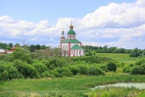 vista de la ciudad de suzdal foto