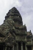 Angkor Wat temple photo