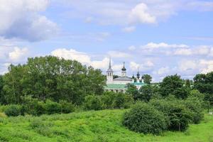 vista de la ciudad de suzdal foto