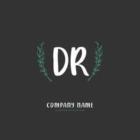 dr escritura a mano inicial y diseño de logotipo de firma con círculo. hermoso diseño de logotipo escrito a mano para moda, equipo, boda, logotipo de lujo. vector