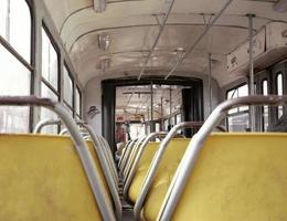 dentro de un tren en sarajevo, bosnia y herzegovina foto