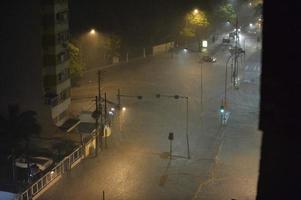 inundación en la ciudad de río de janeiro foto