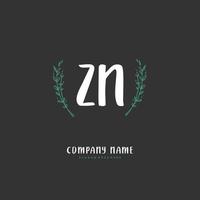 zn escritura a mano inicial y diseño de logotipo de firma con círculo. hermoso diseño de logotipo escrito a mano para moda, equipo, boda, logotipo de lujo. vector