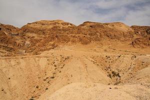 una vista de qumran en israel foto