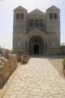 una vista de la iglesia de la transfiguración en israel foto