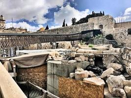 una vista de la cúpula de la roca en jerusalén foto