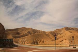 una vista del desierto de judea en israel foto