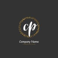 cp escritura a mano inicial y diseño de logotipo de firma con círculo. hermoso diseño de logotipo escrito a mano para moda, equipo, boda, logotipo de lujo. vector